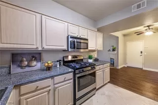 Photo #1: 2561479 Listing