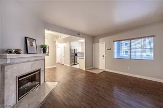 Photo #4: 2561479 Listing