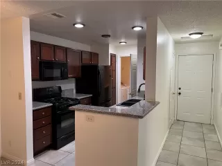 Photo #2: 2561497 Listing 