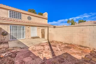 Photo #2: 2561505 Listing