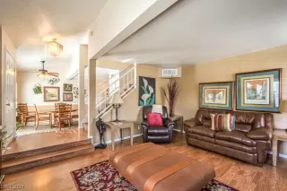 Photo #5: 2561505 Listing