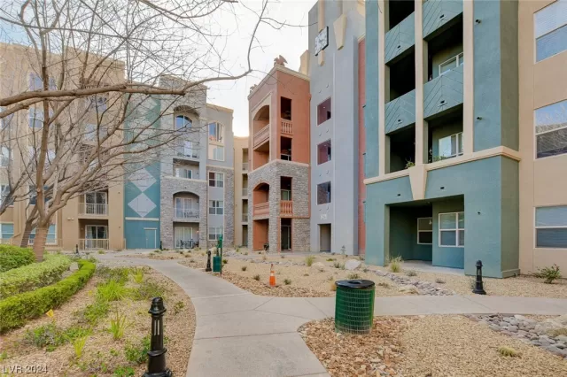 MLS: 2561530 Condo For Sale