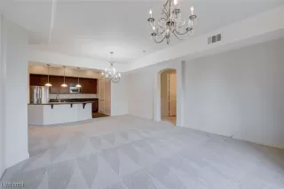 Photo #5: 2561530 Listing