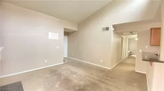 Photo #2: 2561548 Listing