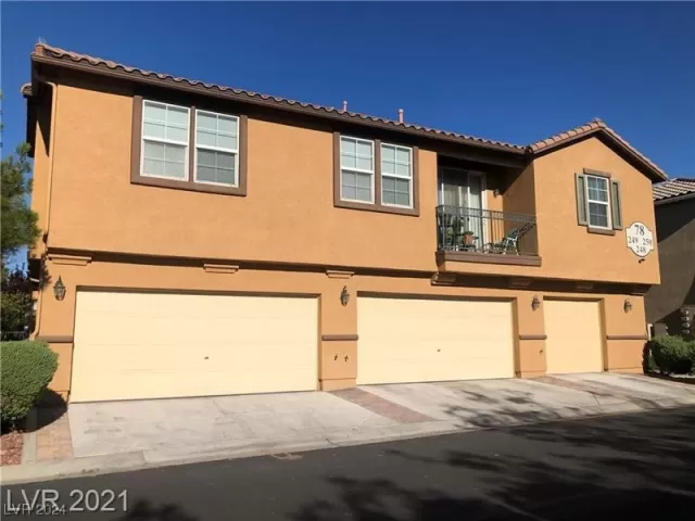 MLS: 2561566 Condo For Sale