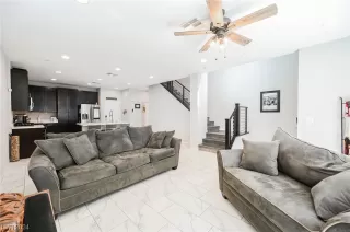 Photo #1: 2561573 Listing