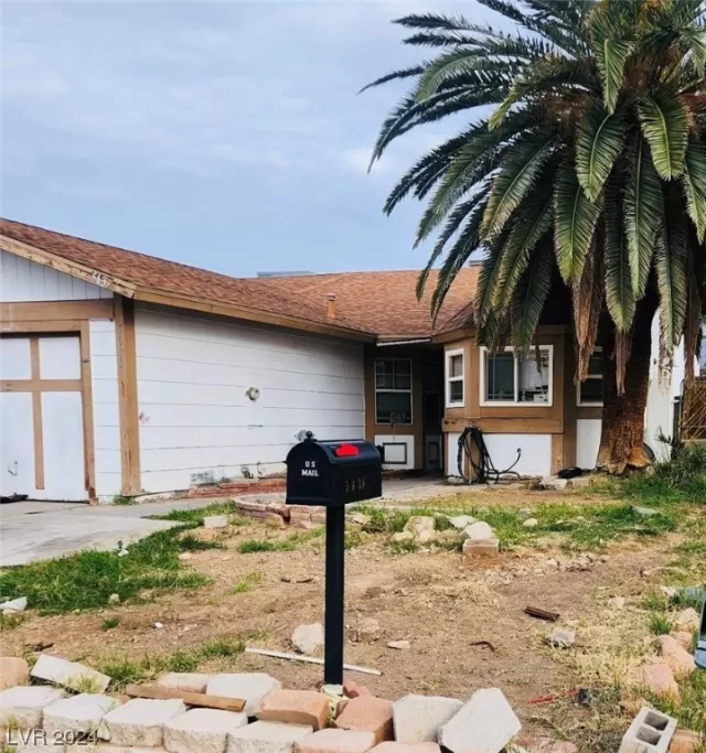 MLS: 2561594 Condo For Sale