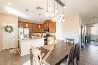 Photo #6: 2561628 Listing 