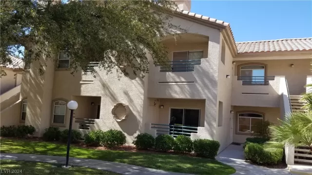 MLS: 2561678 Condo For Sale