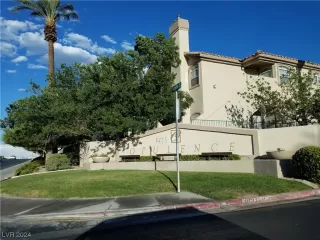 Photo #1: 2561678 Listing