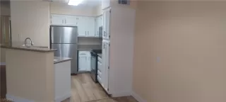 Photo #4: 2561678 Listing