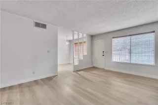 Photo #6: 2561706 Listing 