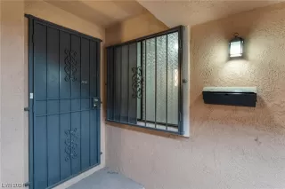 Photo #5: 2561728 Listing