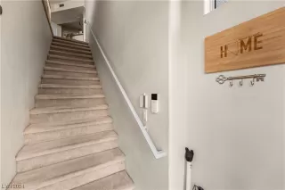 Photo #4: 2561731 Listing 