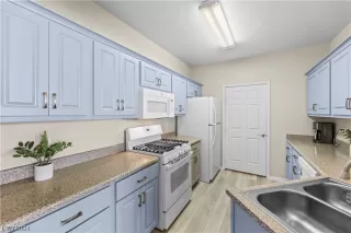 Photo #5: 2561731 Listing 