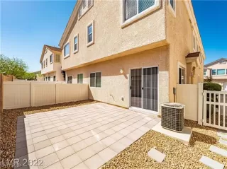 Photo #2: 2561770 Listing 