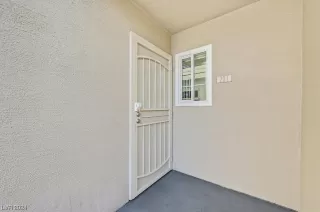 Photo #1: 2561776 Listing