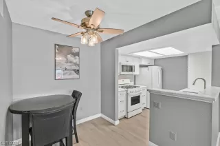 Photo #5: 2561776 Listing