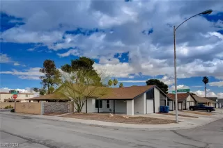 Photo #4: 2561784 Listing 