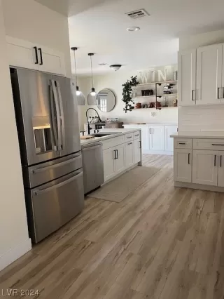 Photo #5: 2561807 Listing 