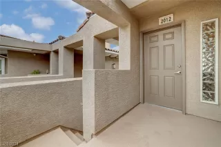 Photo #2: 2561816 Listing