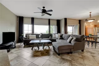 Photo #3: 2561816 Listing