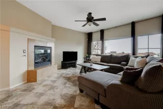 Photo #4: 2561816 Listing