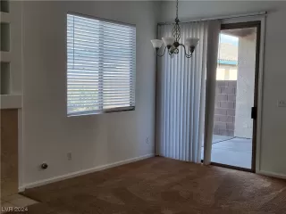 Photo #4: 2561857 Listing