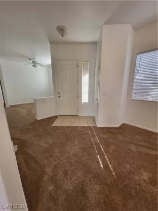 Photo #6: 2561857 Listing