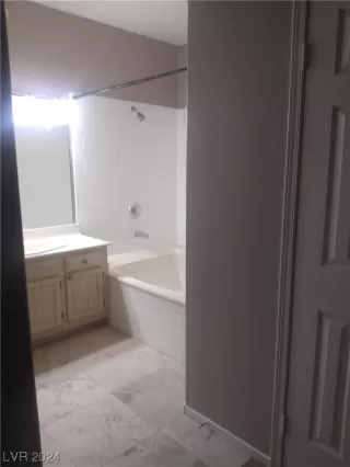 Photo #3: 2561861 Listing 