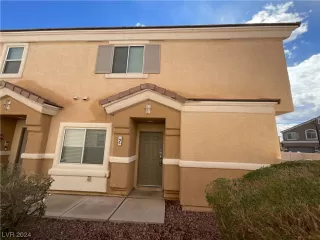 Photo #1: 2561879 Listing 