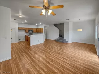 Photo #6: 2561879 Listing 