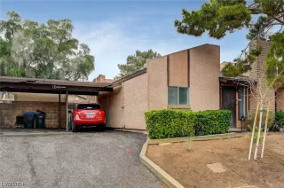 Photo #2: 2561885 Listing