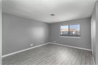 Photo #4: 2561892 Listing