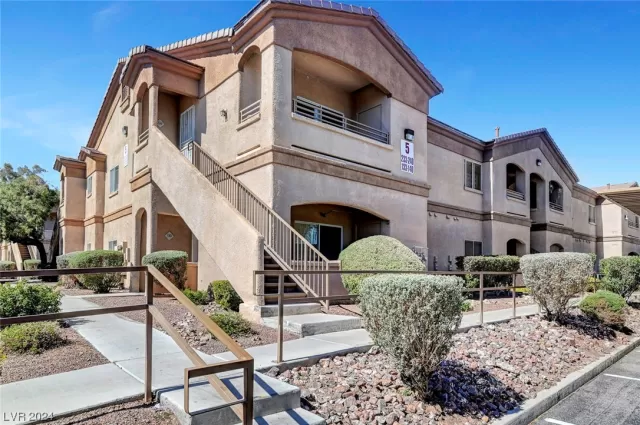 MLS: 2561905 Condo For Sale