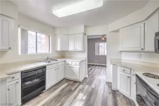 Photo #5: 2561920 Listing 