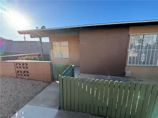 Photo #1: 2561927 Listing