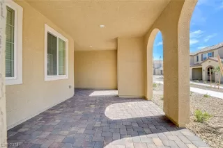 Photo #4: 2561950 Listing 