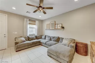 Photo #6: 2561957 Listing 