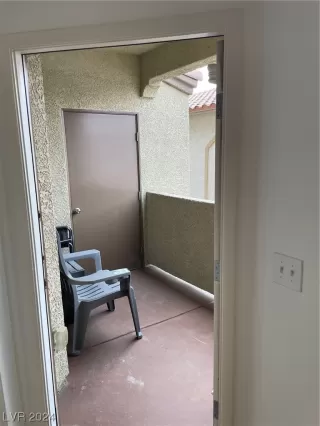 Photo #5: 2561970 Listing 