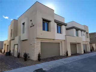 Photo #3: 2561981 Listing 