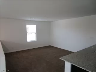 Photo #1: 2561984 Listing 