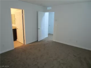 Photo #4: 2561984 Listing 