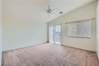 Photo #4: 2562022 Listing