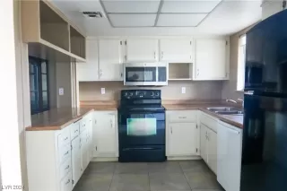 Photo #5: 2562034 Listing 