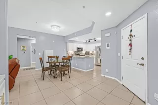 Photo #2: 2562039 Listing 