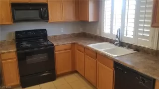 Photo #4: 2562082 Listing 