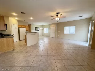 Photo #4: 2562129 Listing 