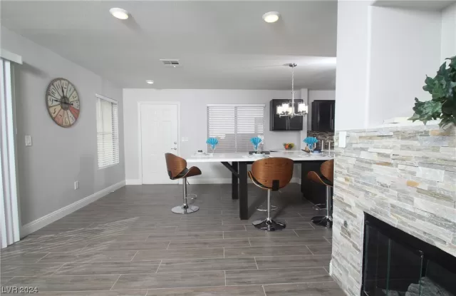 MLS: 2562144 Condo For Sale