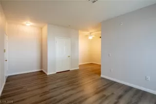 Photo #6: 2562155 Listing